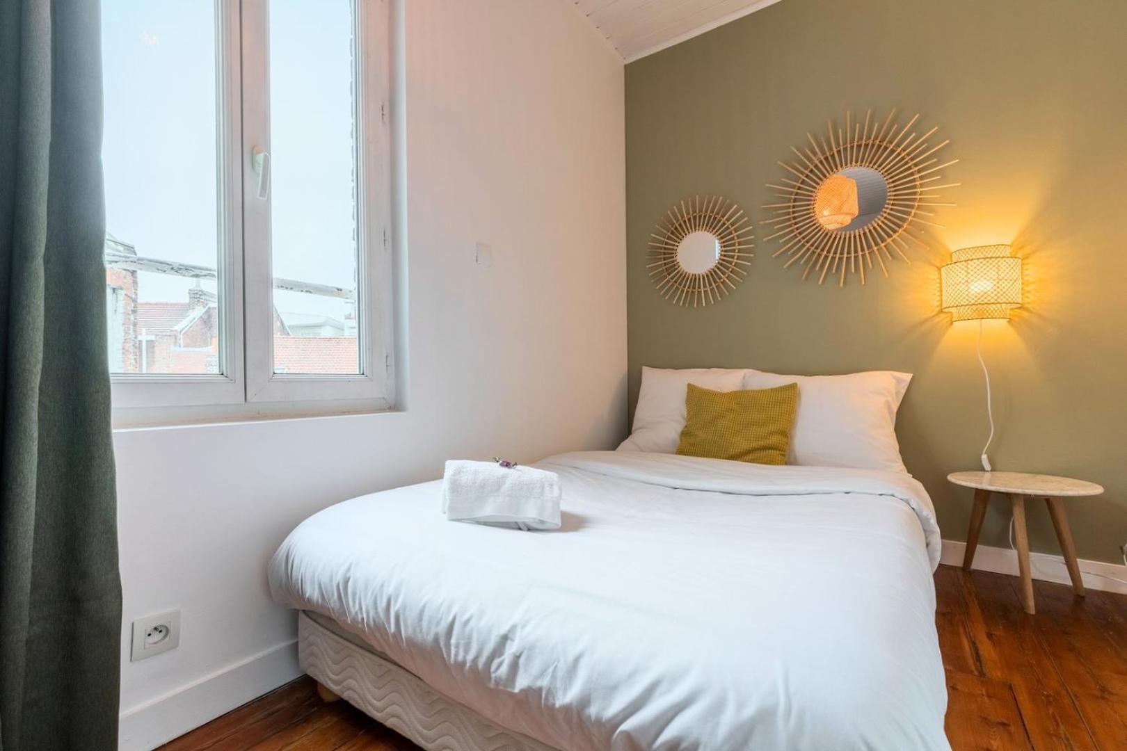2-Bedroom Apartment Near Metro Лилль Экстерьер фото